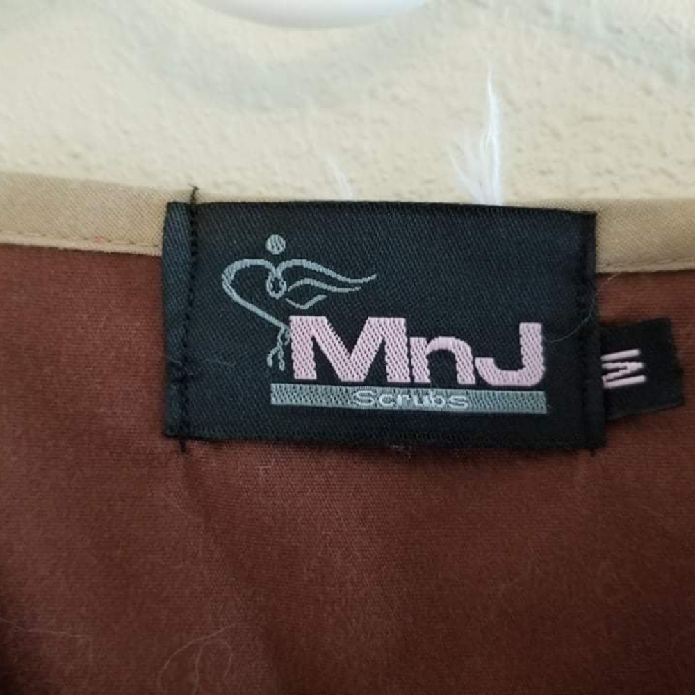 Scrub Top - Picture 4 of 5
